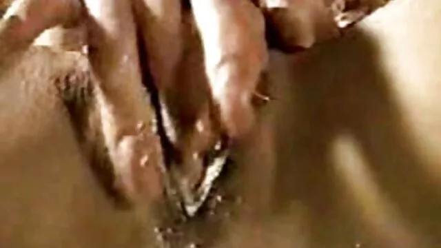誰がお尻に黒い女の子を持っていますか 女性 向け の アダルト 動画