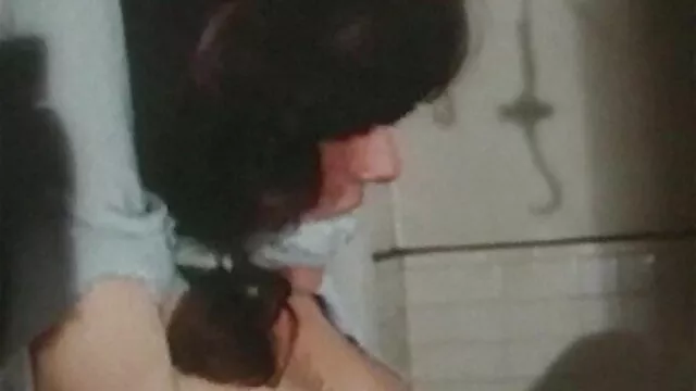 すべての彼の人生の愛は中毒になり、彼の友人は彼を刺した 女性 の 為 の アダルト 無料