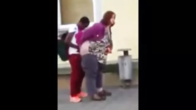 ロシアの女の子は帽子を着用しない 女の子 の ため の エッチ 無料 動画