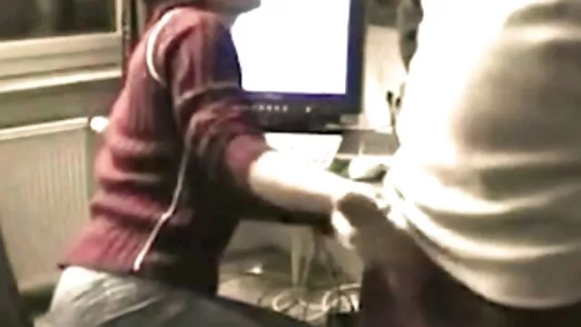 自宅でスカーフ、黒い髪とChuletack 女性 用 エッチ 無料 動画