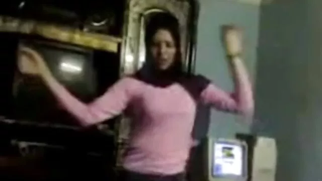 ボリスは彼の娘にMACを与えました 無料 女子 向け エロ 動画