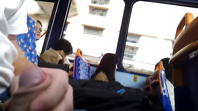 ロシアの女の子stuck彼女の巨乳のためにお金 女の子 向け の エロ 動画