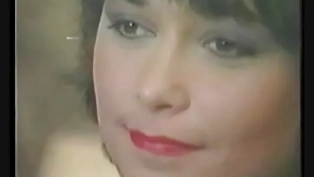 彼女の夫が眠っている間、彼は彼の愛人に行き、セックスをしました 女性 用 エロ 動画 サイト