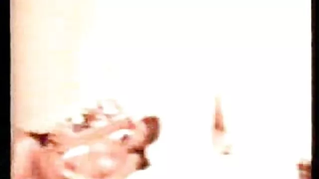 テーブルの上に描く日本語教師 無料 エロメン 動画